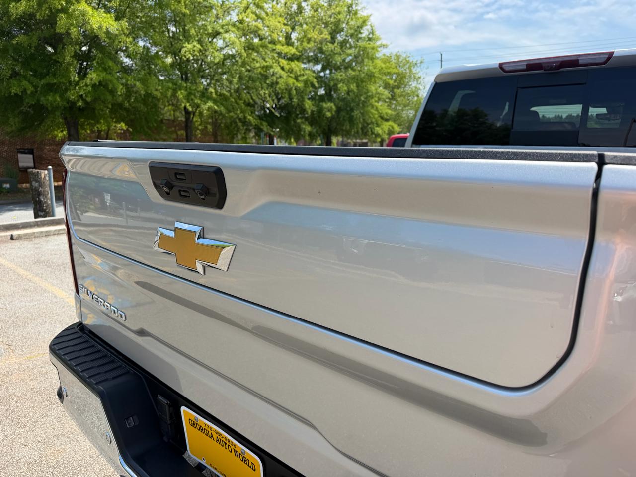 Chevrolet Silverado 3500HD LTZ Crew Cab 4WD 2023