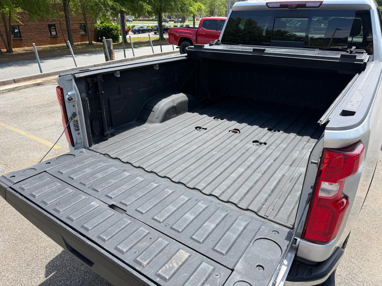 Chevrolet Silverado 3500HD LTZ Crew Cab 4WD 2023