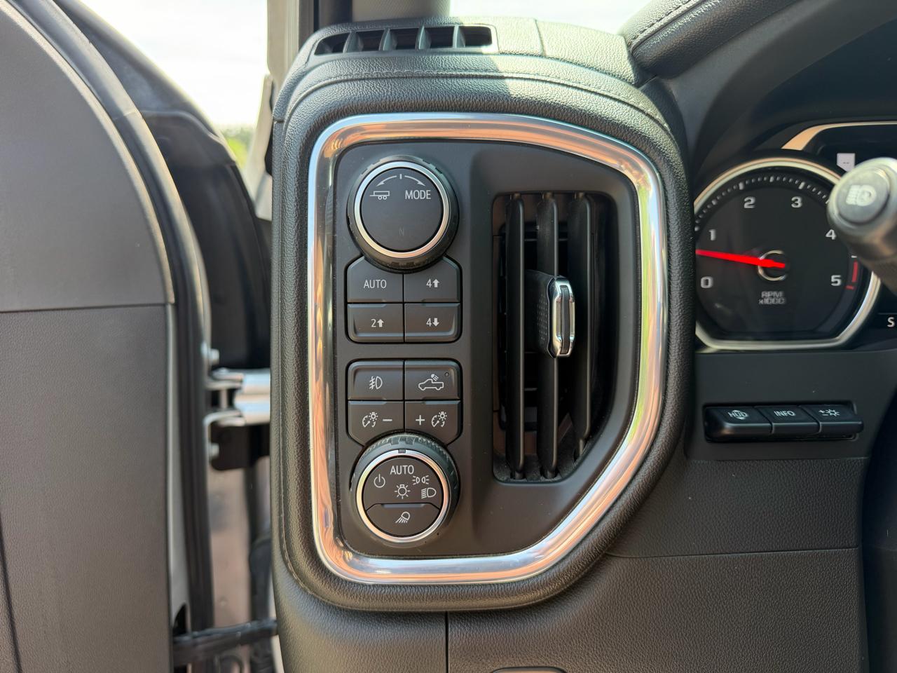 Chevrolet Silverado 3500HD LTZ Crew Cab 4WD 2023