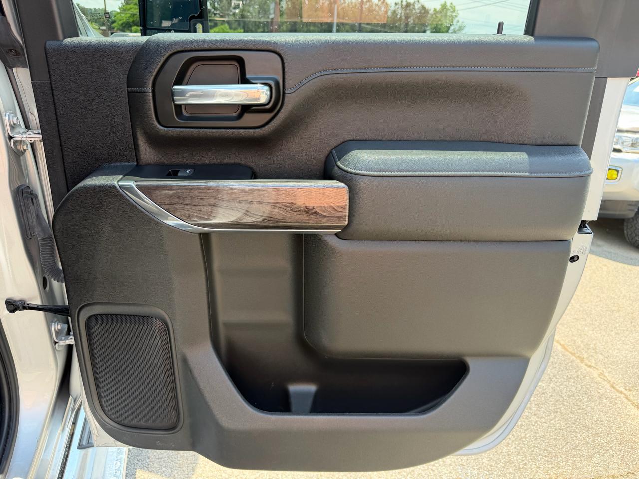 Chevrolet Silverado 3500HD LTZ Crew Cab 4WD 2023