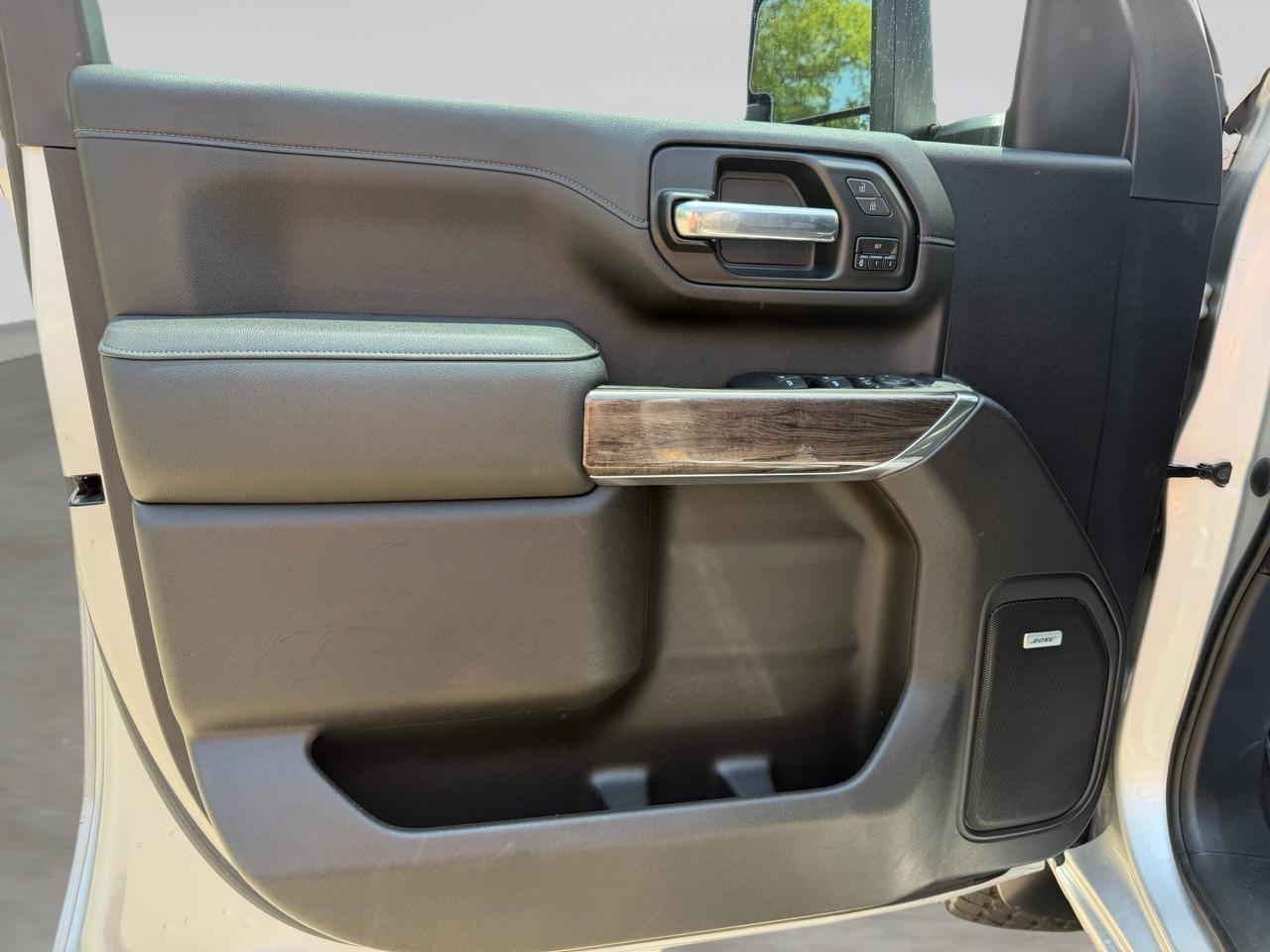 Chevrolet Silverado 3500HD LTZ Crew Cab 4WD 2023