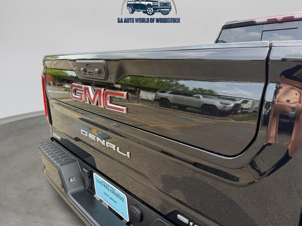 GMC Sierra 2500HD Denali Crew Cab 4WD 2021