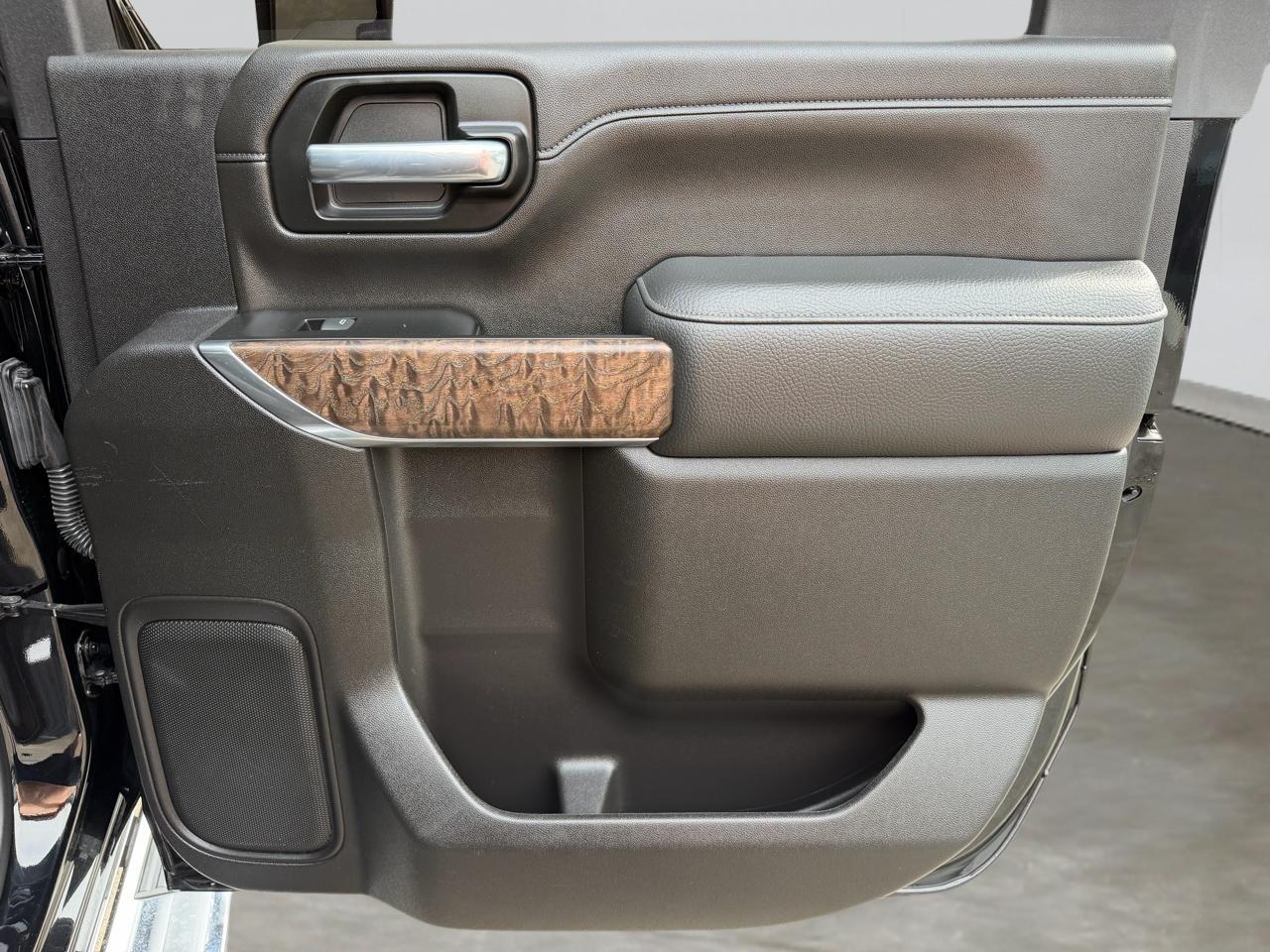 GMC Sierra 2500HD Denali Crew Cab 4WD 2021