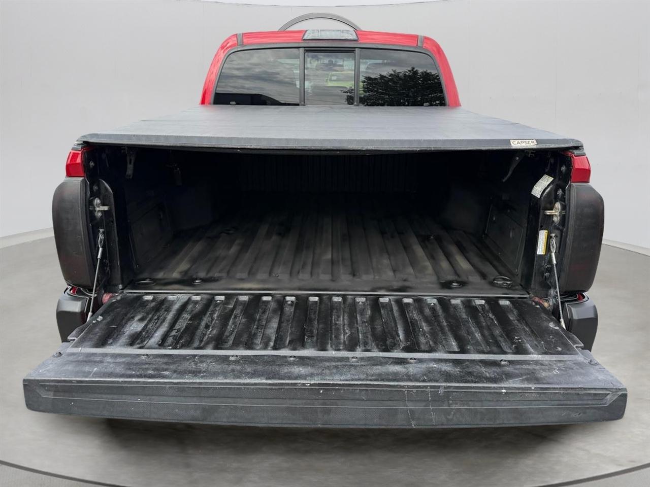 Toyota Tacoma 2WD Double Cab LB V6 AT SR5 (Natl) 2017