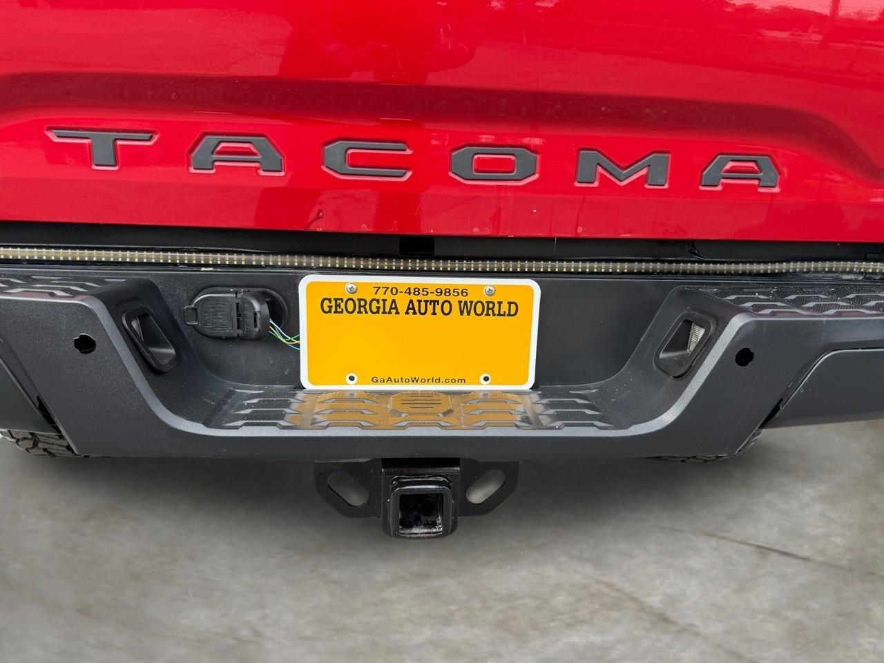 Toyota Tacoma 2WD Double Cab LB V6 AT SR5 (Natl) 2017