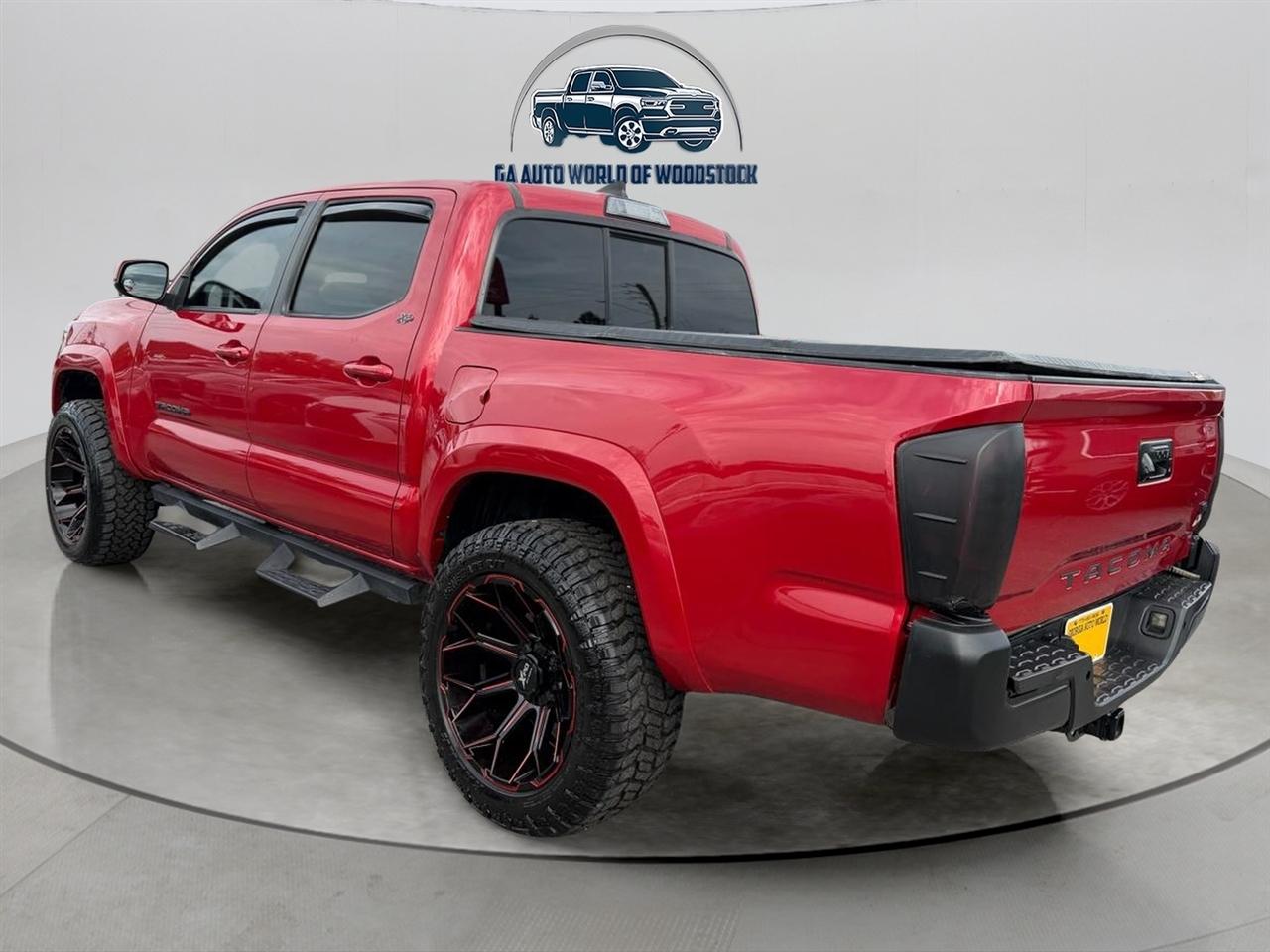 Toyota Tacoma 2WD Double Cab LB V6 AT SR5 (Natl) 2017