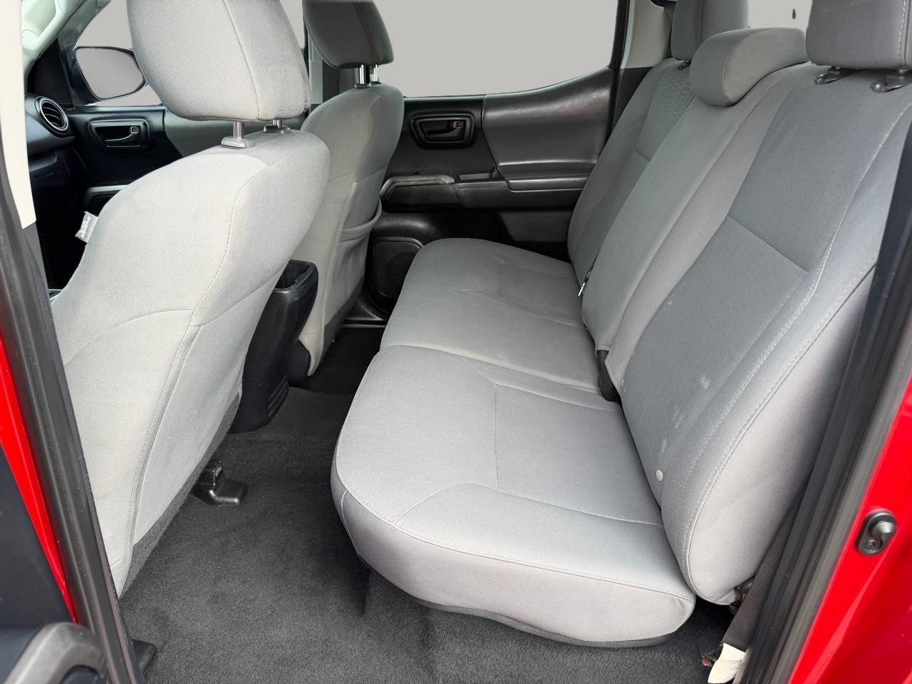 Toyota Tacoma 2WD Double Cab LB V6 AT SR5 (Natl) 2017