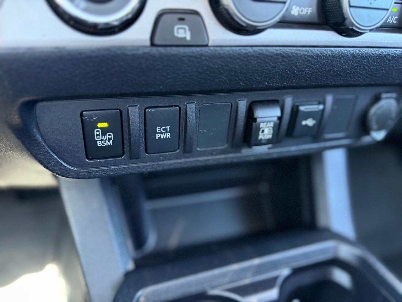 Toyota Tacoma Trail Dbl Cab 4WD V6 at 2023