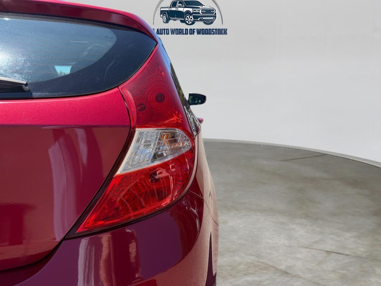 Hyundai Accent SE Hatchback Auto 2016