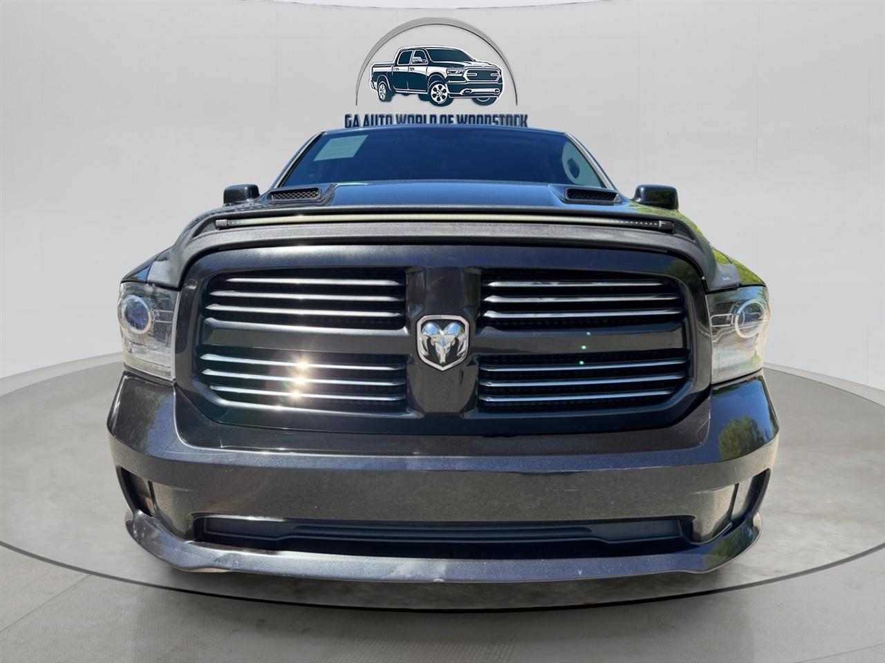 RAM 1500 Sport Quad Cab 2WD 2017