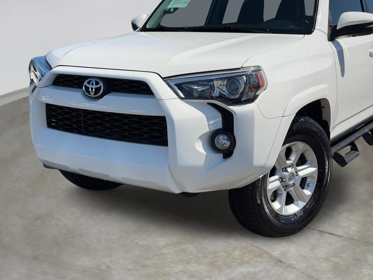 Toyota 4Runner SR5 2WD 2019