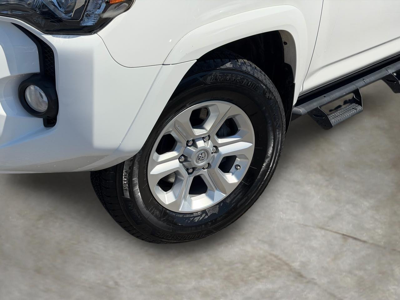 Toyota 4Runner SR5 2WD 2019