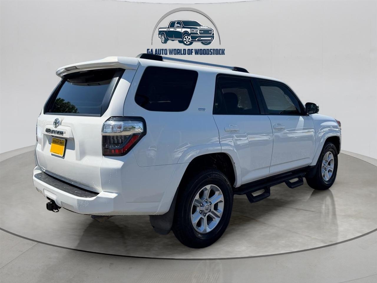 Toyota 4Runner SR5 2WD 2019