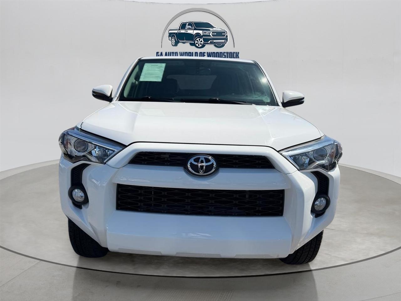 Toyota 4Runner SR5 2WD 2019