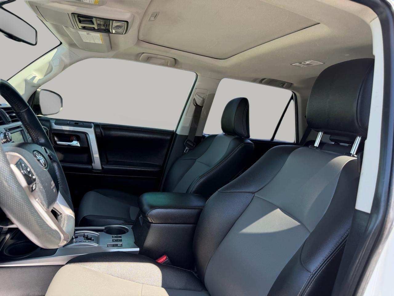 Toyota 4Runner SR5 2WD 2019
