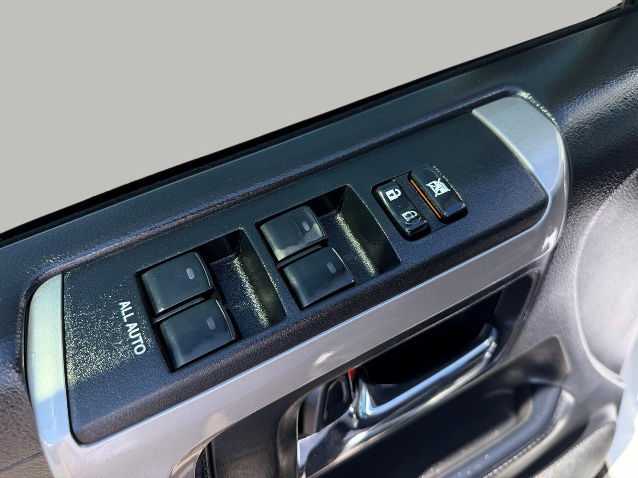 Toyota 4Runner SR5 2WD 2019