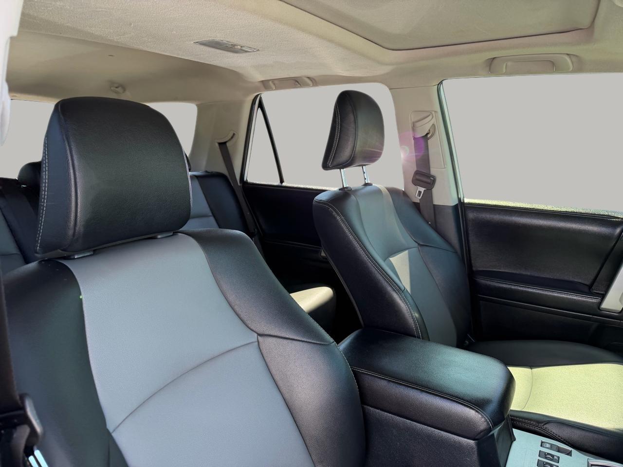 Toyota 4Runner SR5 2WD 2019