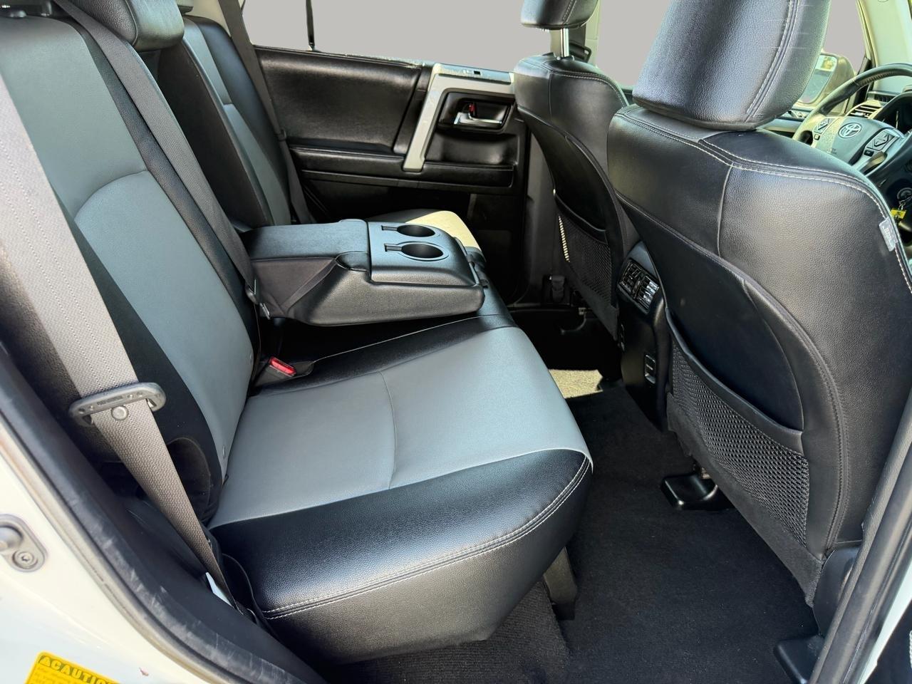 Toyota 4Runner SR5 2WD 2019