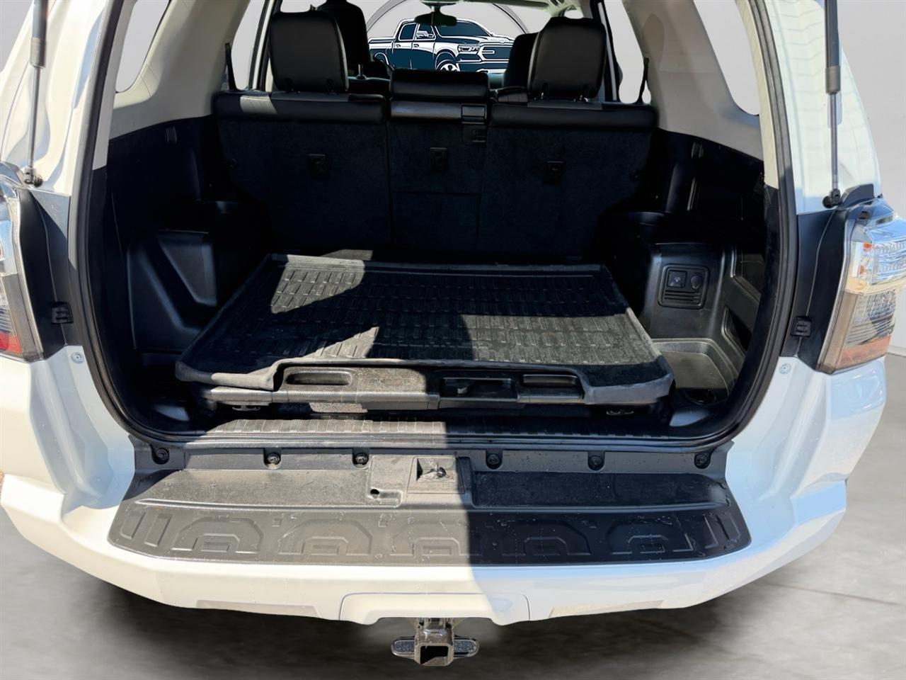 Toyota 4Runner SR5 2WD 2019
