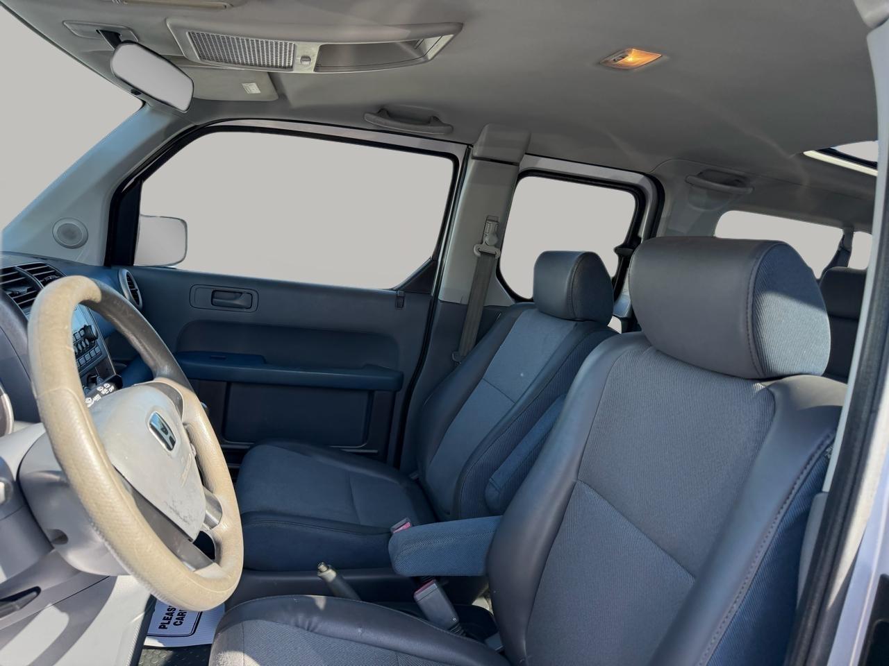 Honda Element EX 4WD 5-spd MT 2005