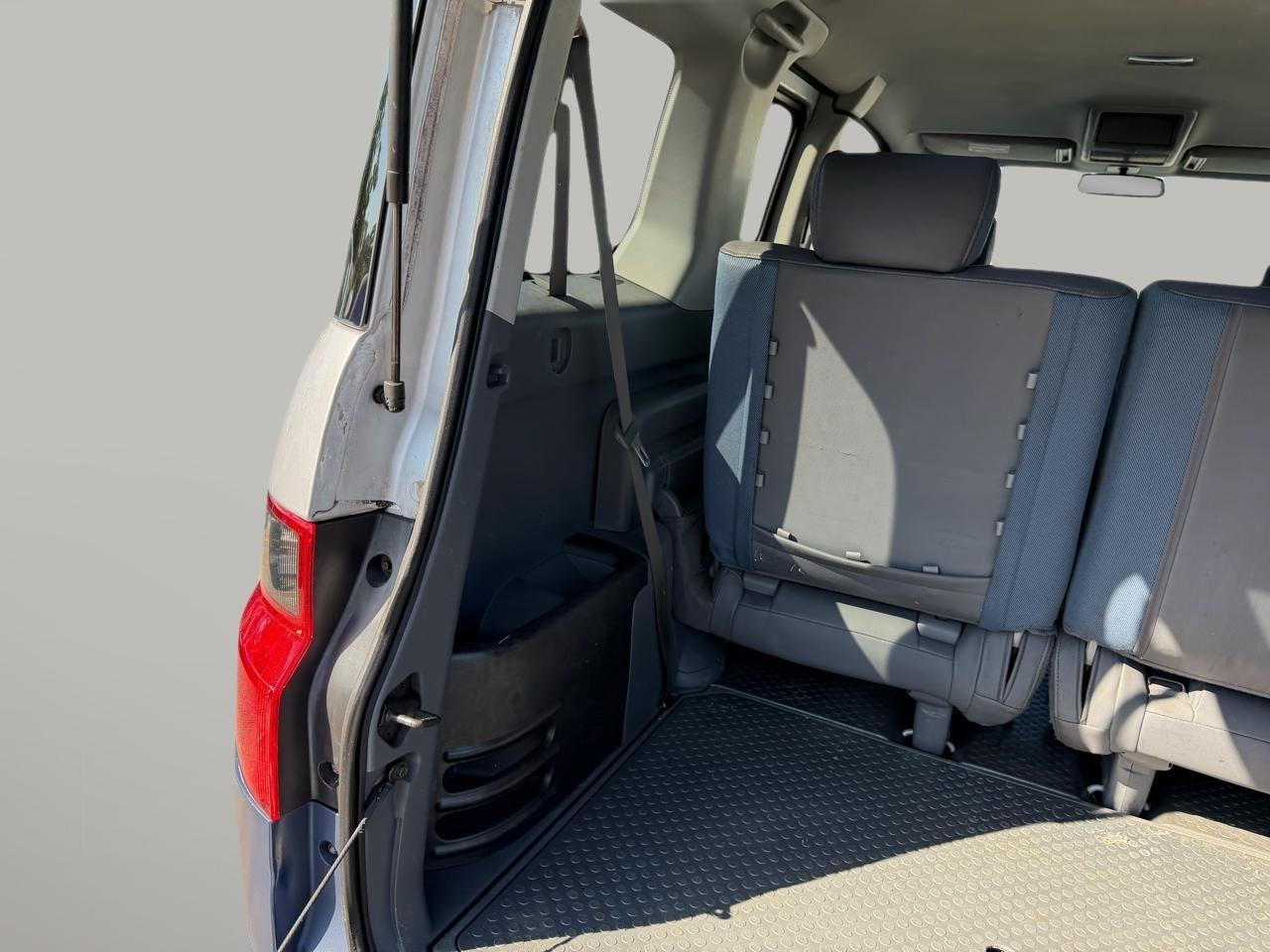 Honda Element EX 4WD 5-spd MT 2005