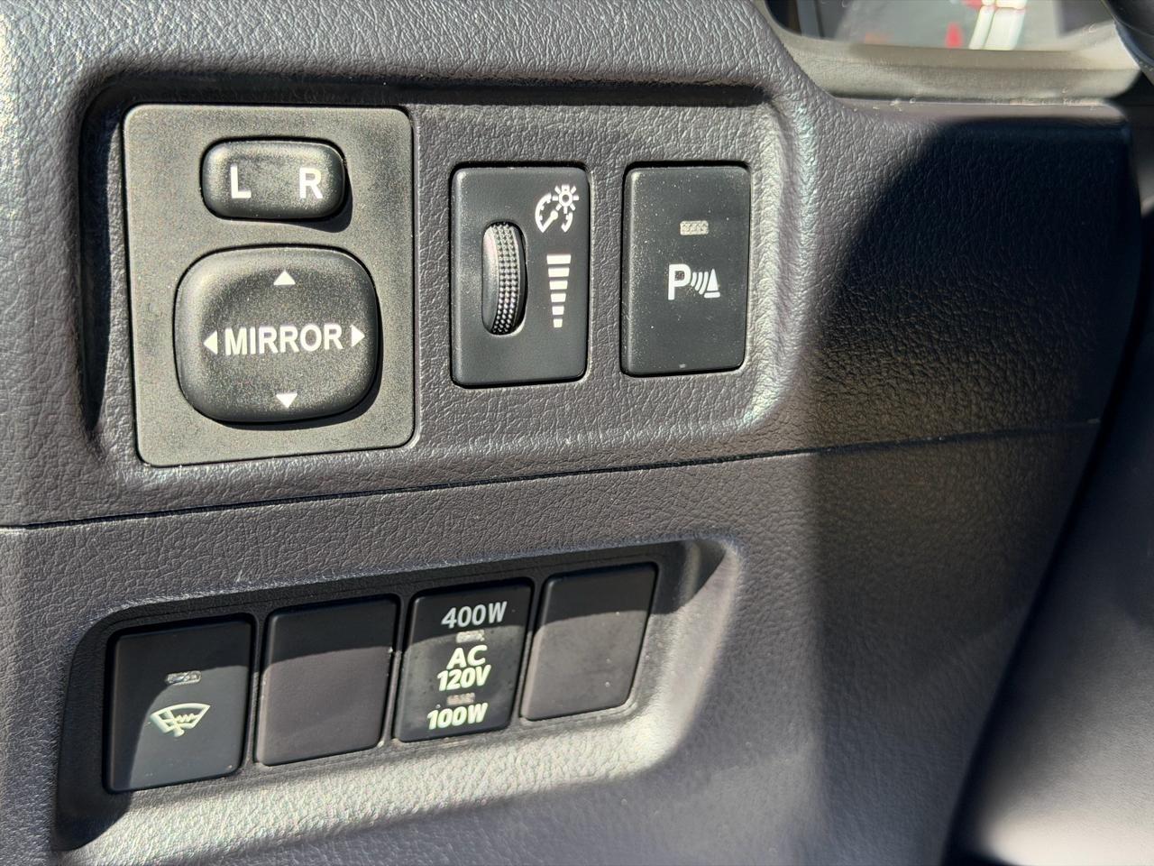 Toyota 4Runner 2WD 4dr V6 Limited (Natl) 2015