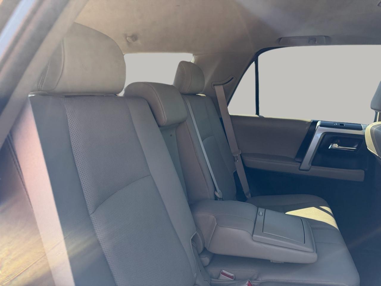Toyota 4Runner 2WD 4dr V6 Limited (Natl) 2015
