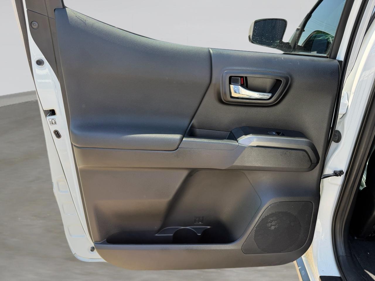 Toyota Tacoma TRD Off Road Double Cab 5' Bed V6 4x4 AT (Natl) 2019