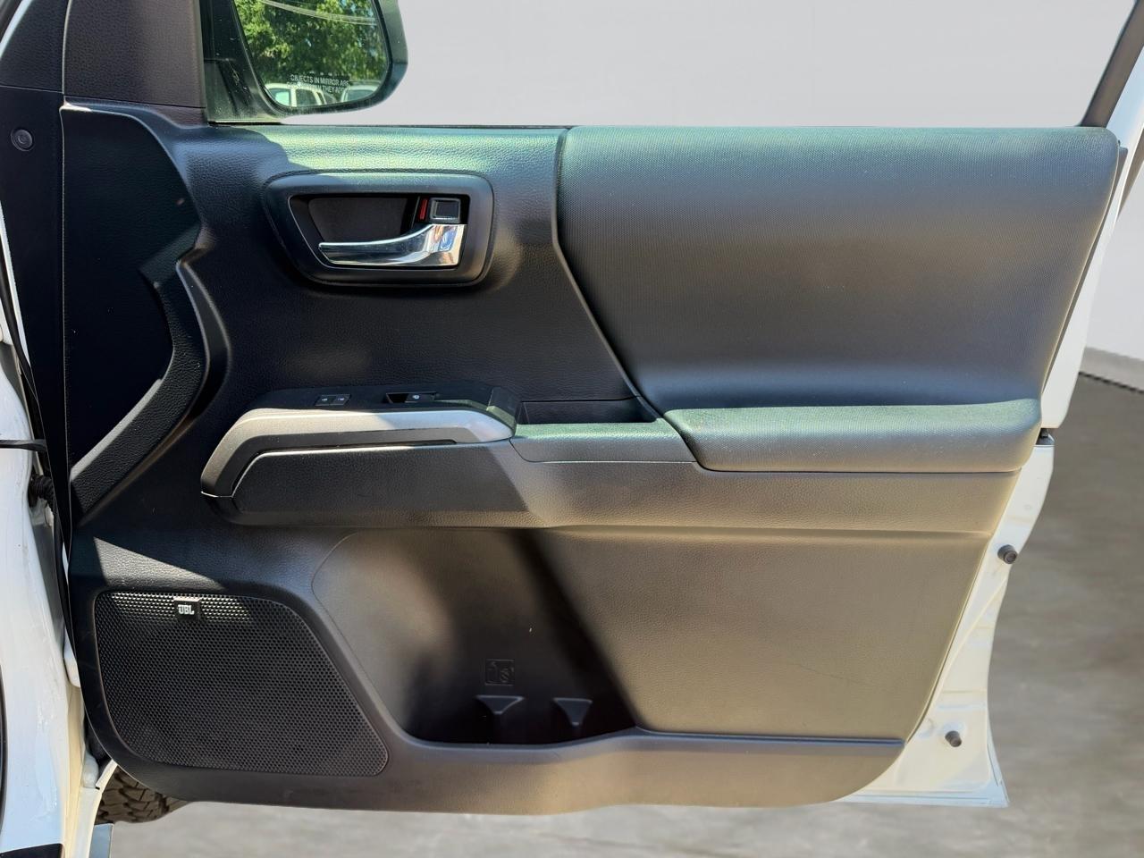 Toyota Tacoma TRD Off Road Double Cab 5' Bed V6 4x4 AT (Natl) 2019