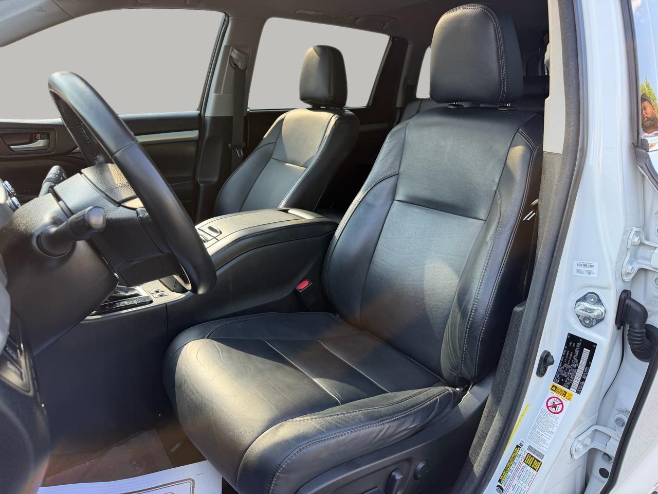 Toyota Highlander XLE FWD V6 2017