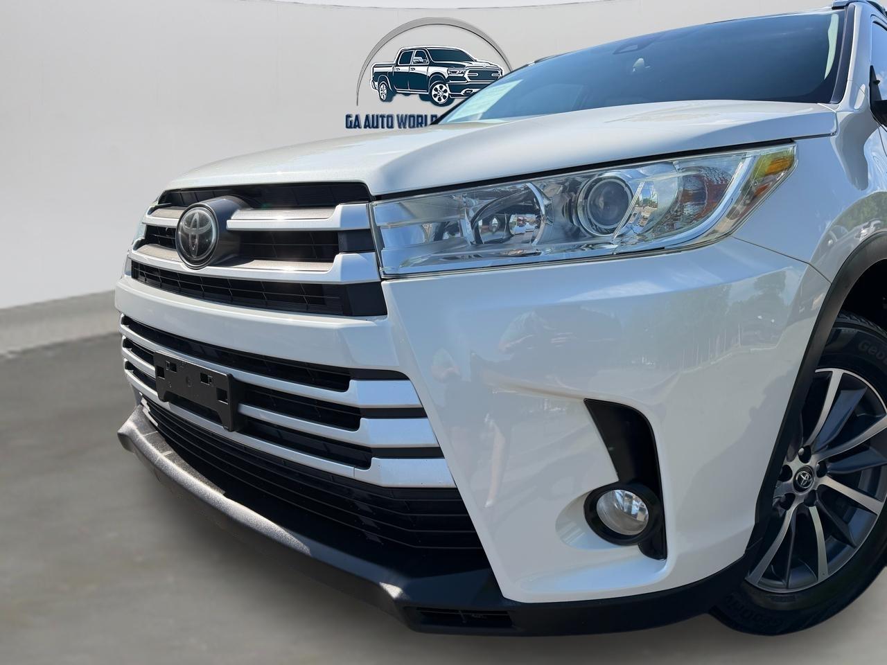 Toyota Highlander XLE FWD V6 2017
