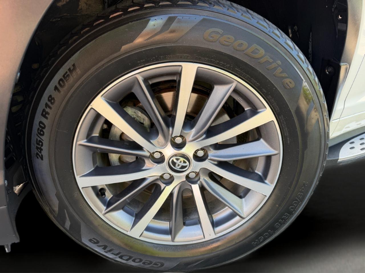 Toyota Highlander XLE FWD V6 2017