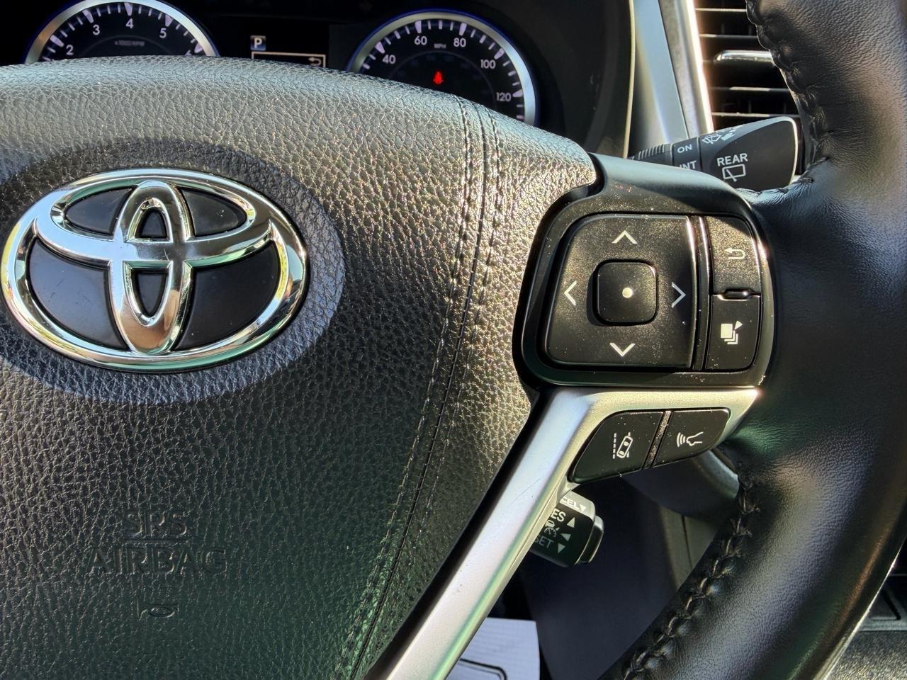 Toyota Highlander XLE FWD V6 2017