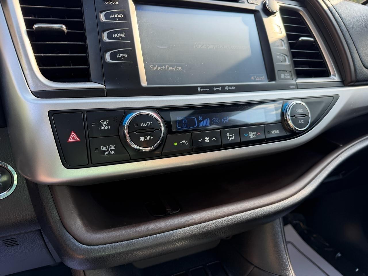 Toyota Highlander XLE FWD V6 2017