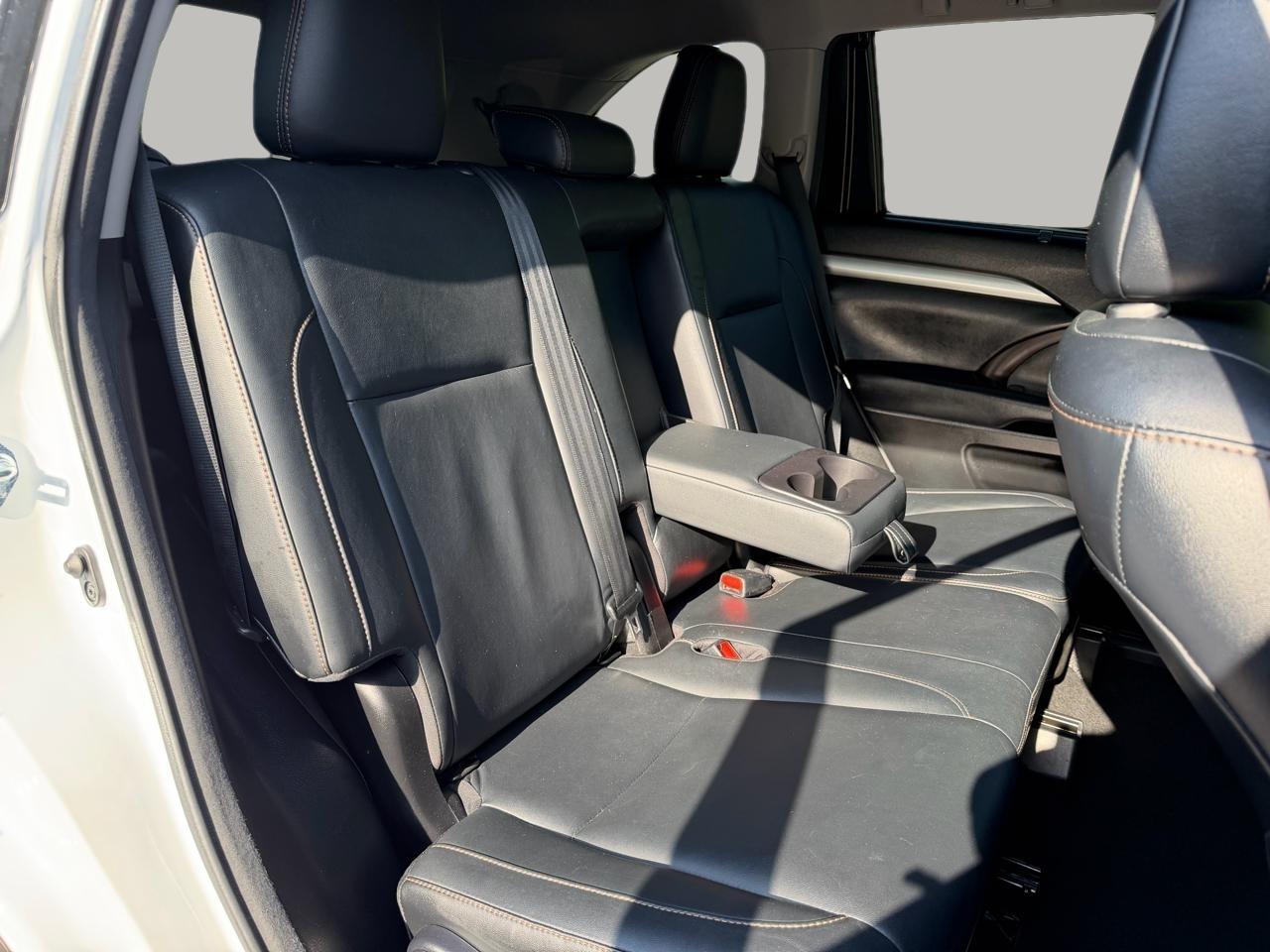 Toyota Highlander XLE FWD V6 2017
