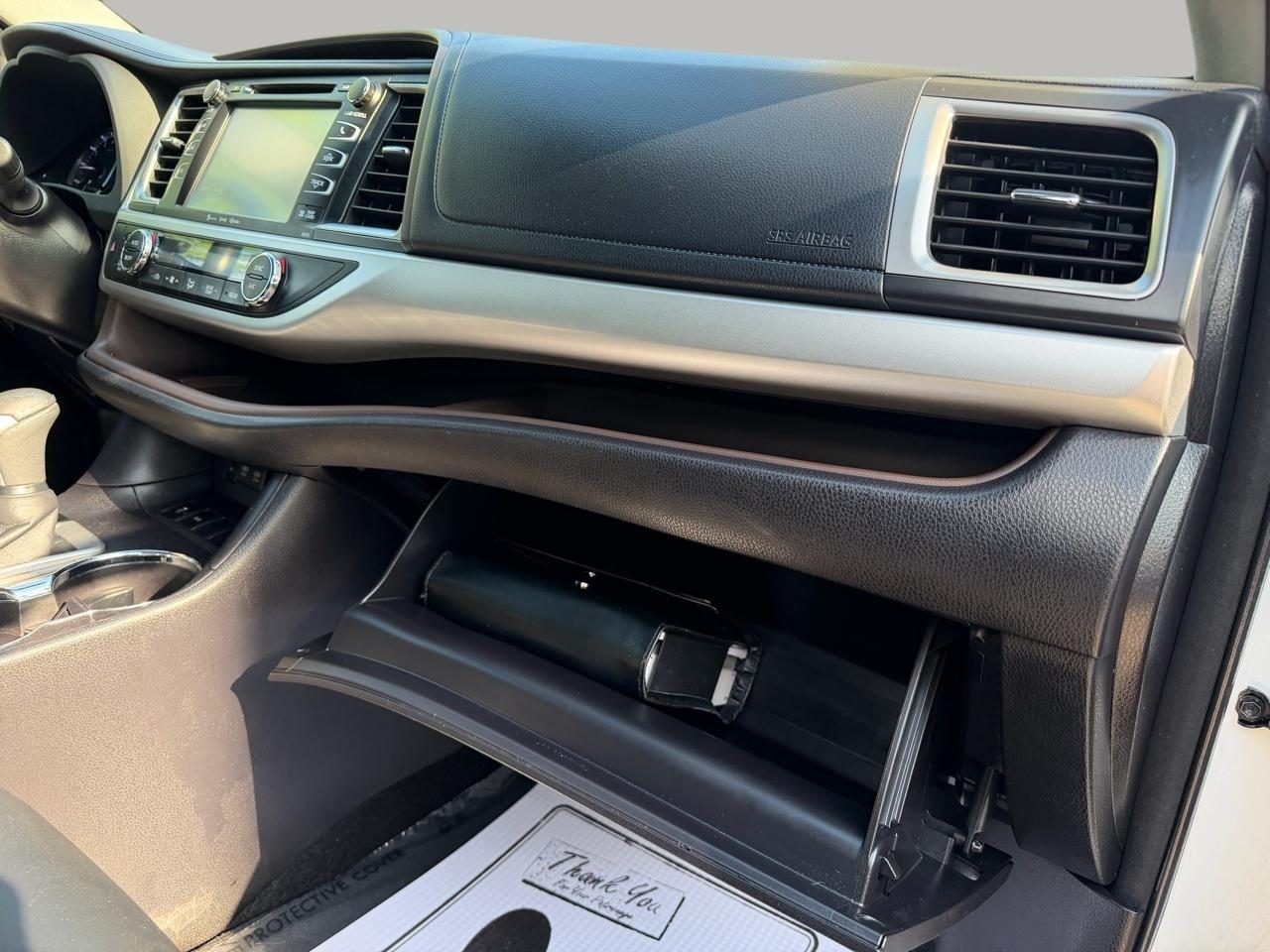 Toyota Highlander XLE FWD V6 2017