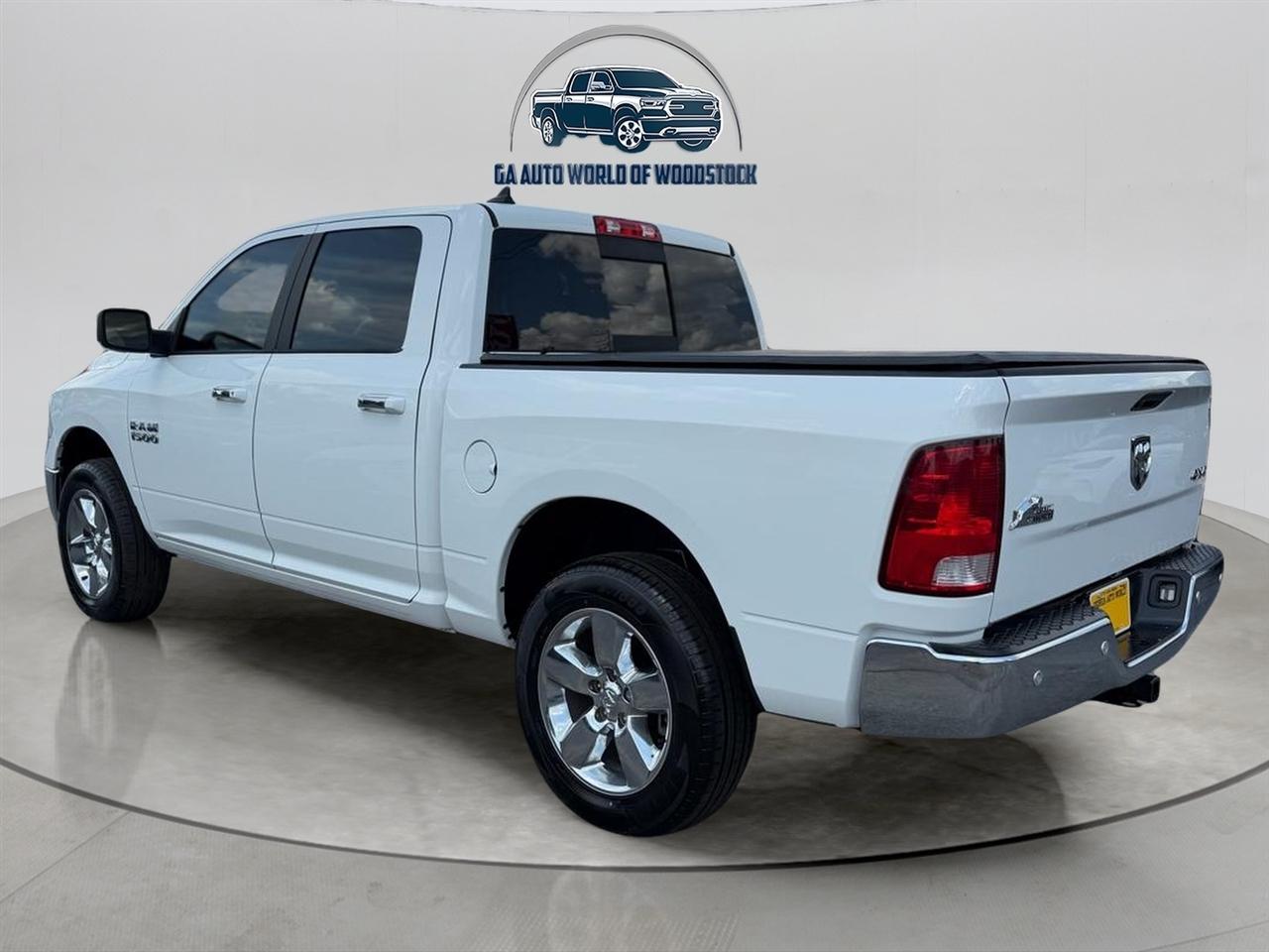 RAM 1500 Big Horn Crew Cab 4WD 2018