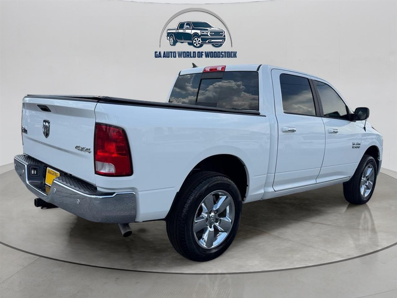RAM 1500 Big Horn Crew Cab 4WD 2018