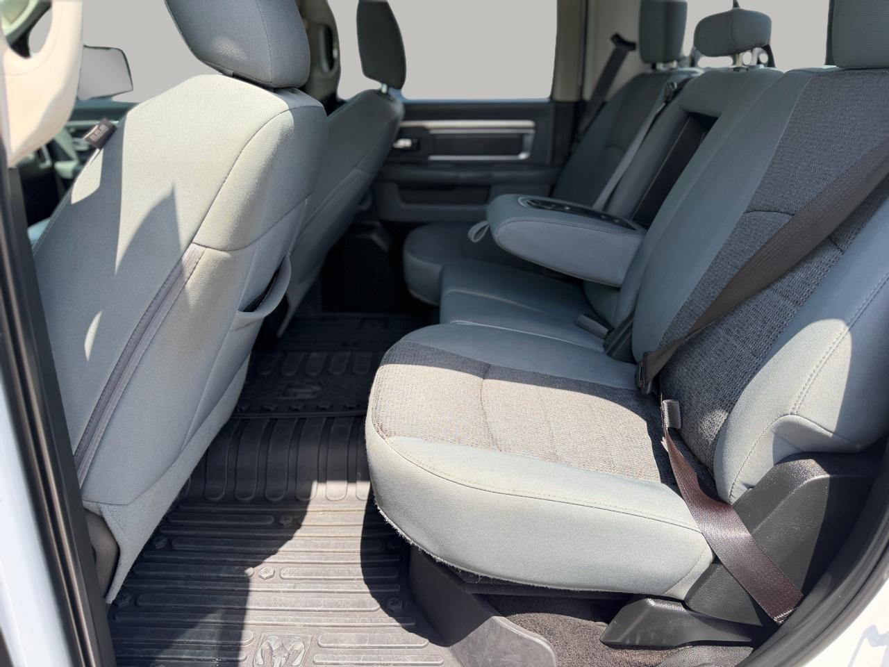 RAM 1500 Big Horn Crew Cab 4WD 2018