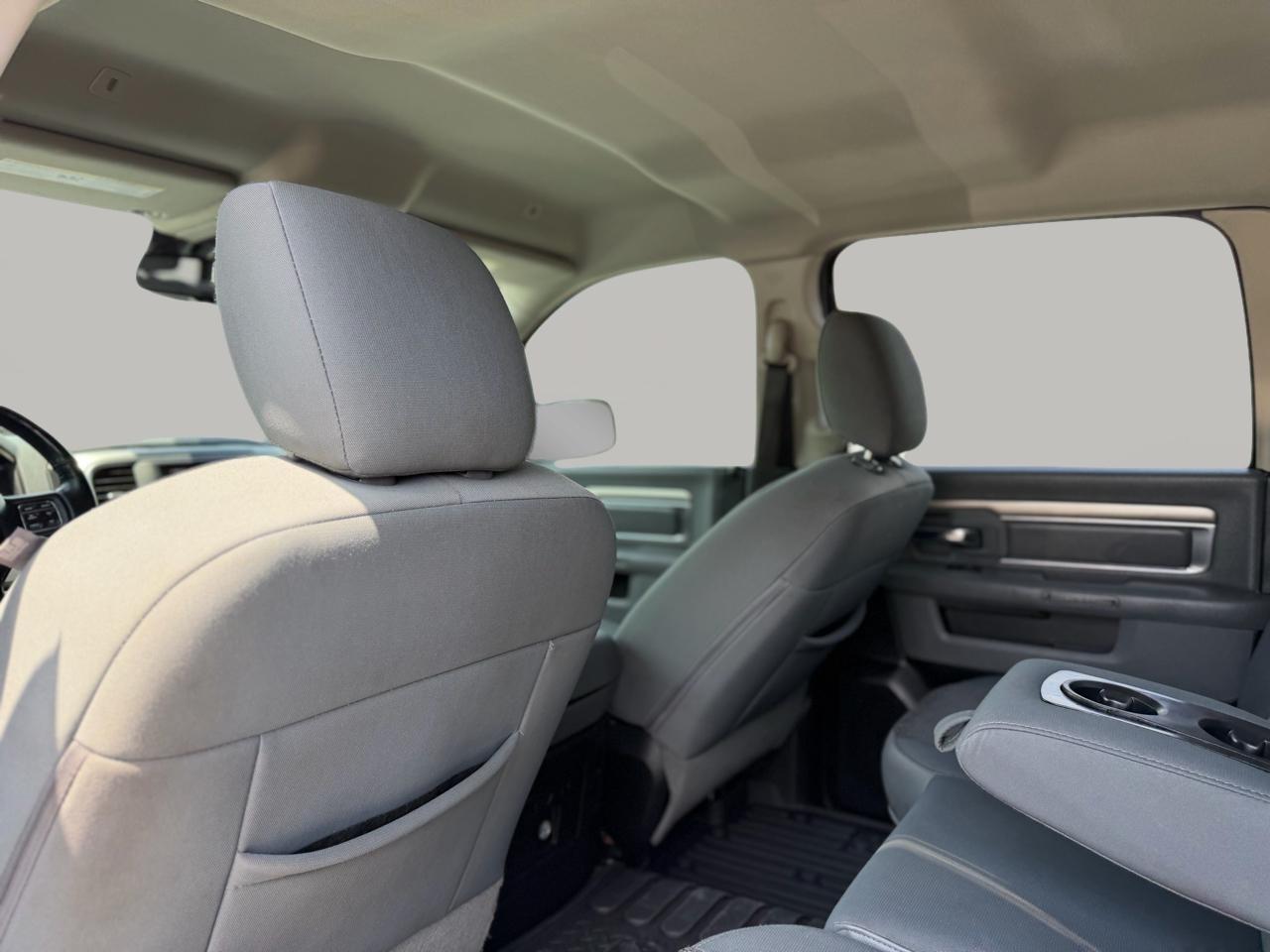 RAM 1500 Big Horn Crew Cab 4WD 2018