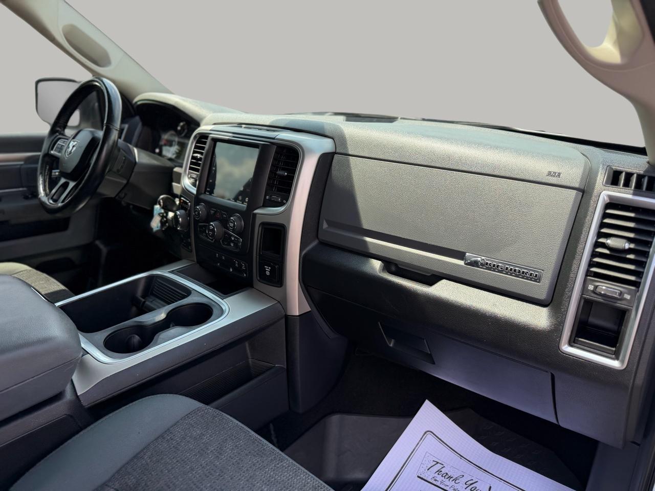 RAM 1500 Big Horn Crew Cab 4WD 2018