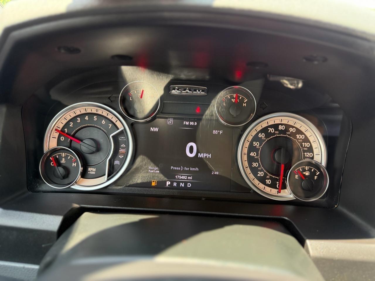 RAM 1500 Big Horn Crew Cab 4WD 2018