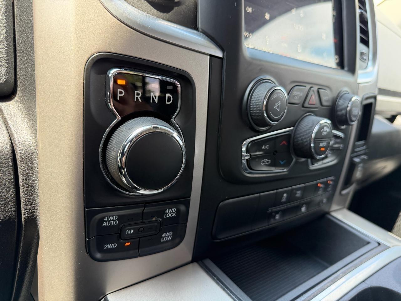 RAM 1500 Big Horn Crew Cab 4WD 2018