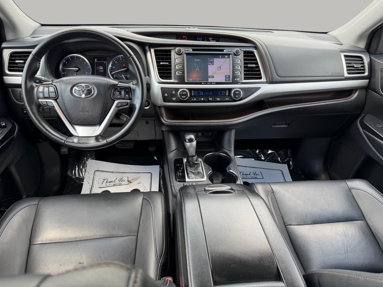 Toyota Highlander SE FWD V6 2019