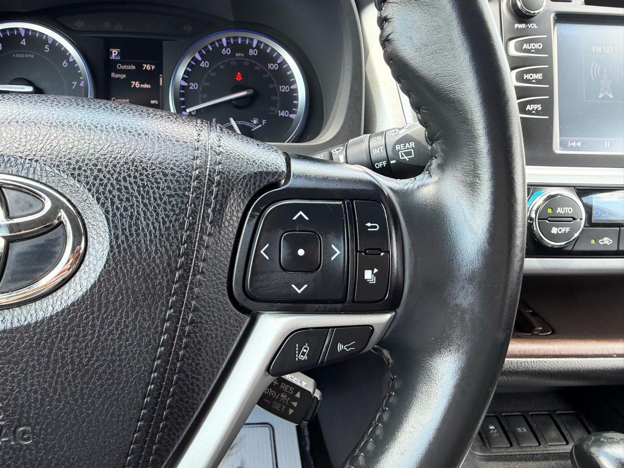 Toyota Highlander SE FWD V6 2019