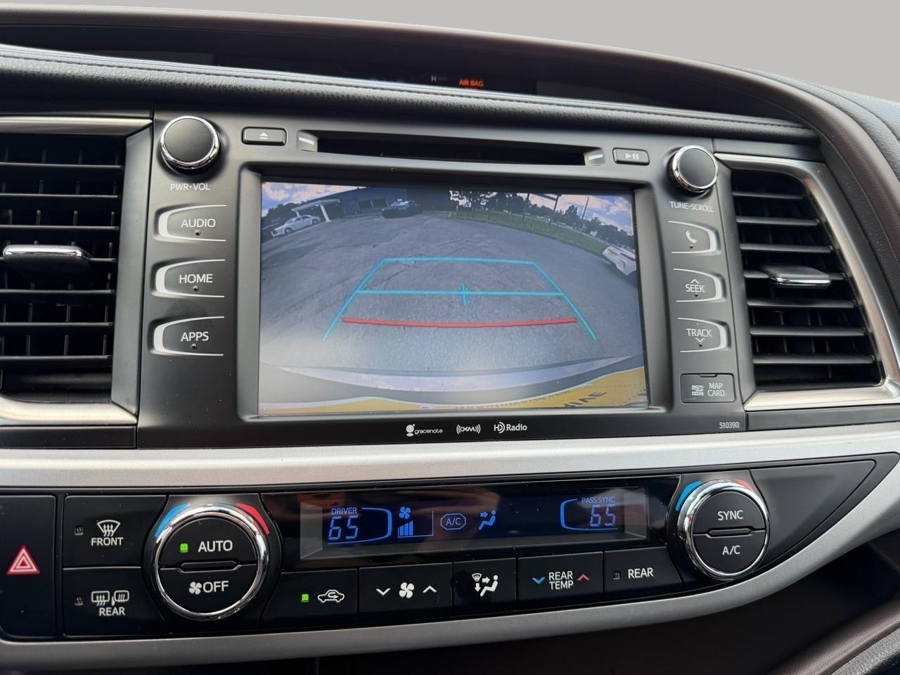 Toyota Highlander SE FWD V6 2019