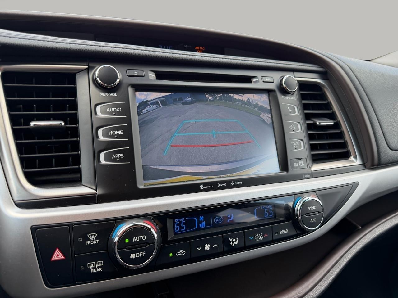 Toyota Highlander SE FWD V6 2019