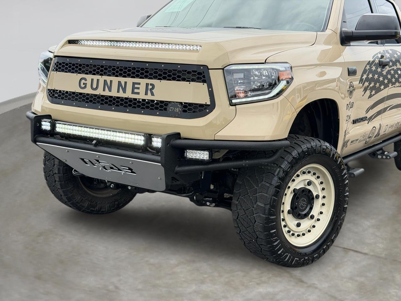 Toyota Tundra SR5 5.7L V8 FFV CrewMax 4WD 2017