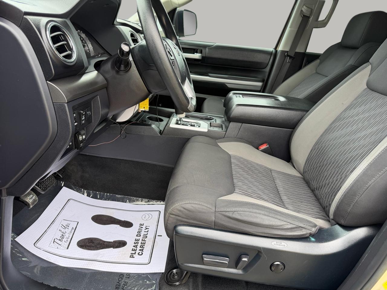 Toyota Tundra SR5 5.7L V8 FFV CrewMax 4WD 2017