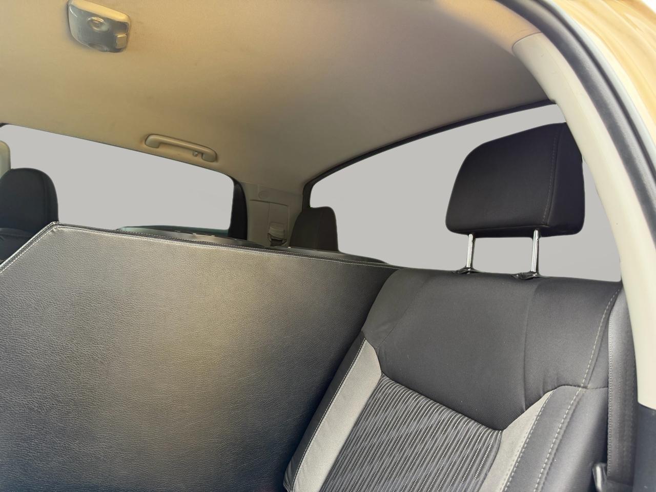 Toyota Tundra SR5 5.7L V8 FFV CrewMax 4WD 2017